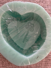 Load image into Gallery viewer, Huge Mold Destash