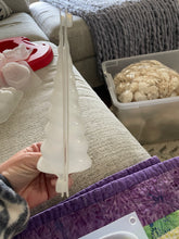 Load image into Gallery viewer, Bath Bomb or Soap Mold Destash
